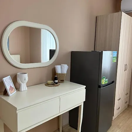 招待所 Miqt *