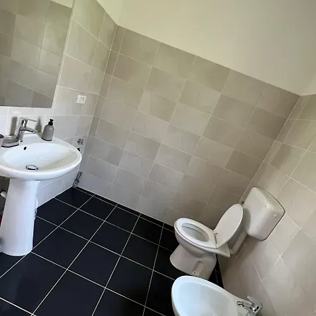 Pensión Miqt Shkodër